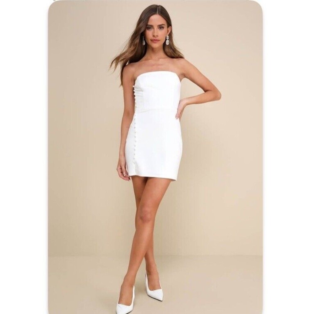 Lulus Loving the Feeling White Strapless Bodycon Mini Dress NWOT Size M Medium